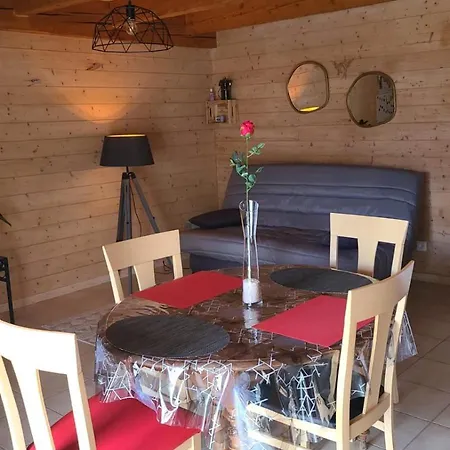 D'hote Le Rosier شقة